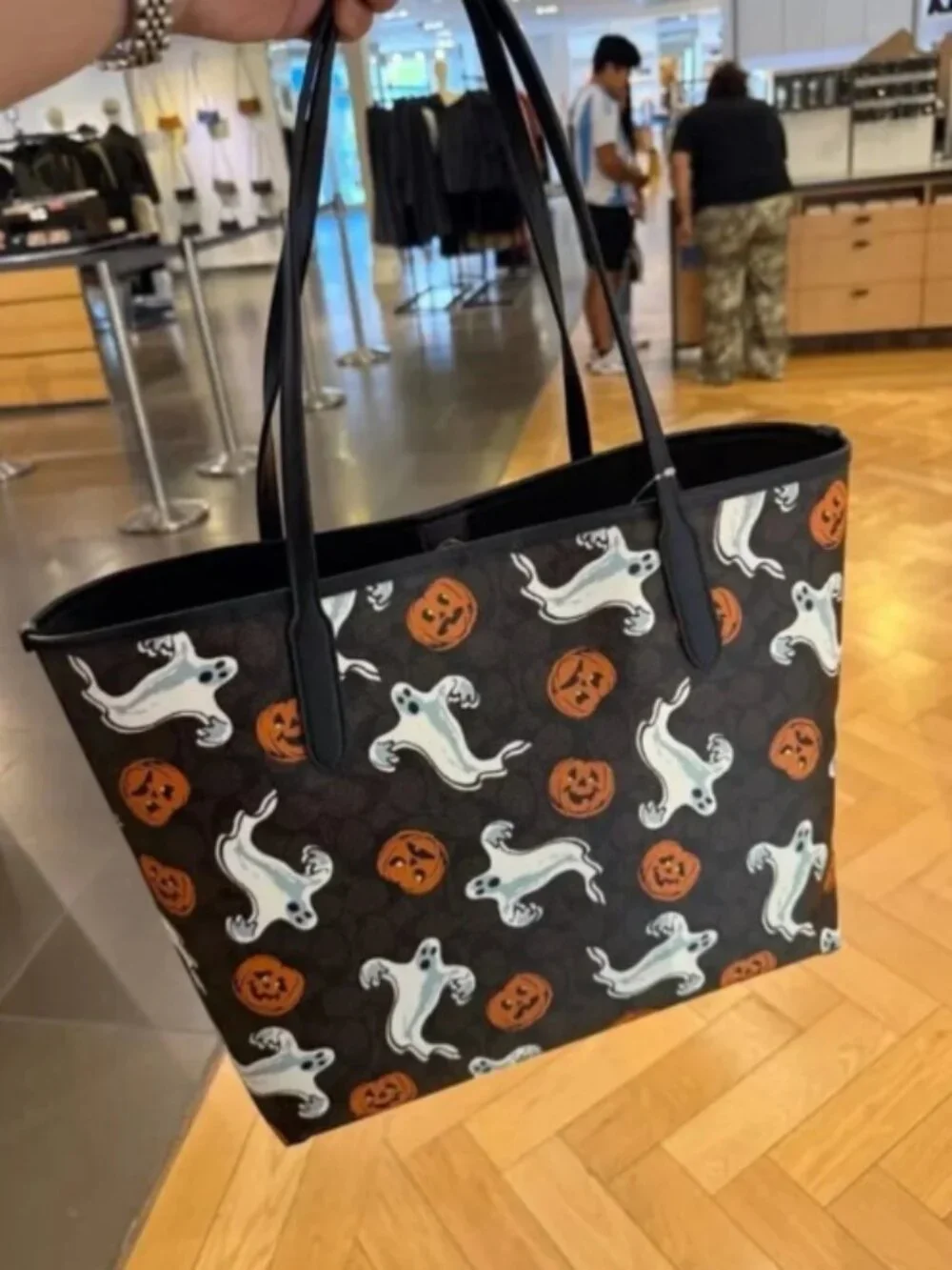 🎃Coach Halloween Ghosts & Pumpkins Tote Bag - Black/Orange